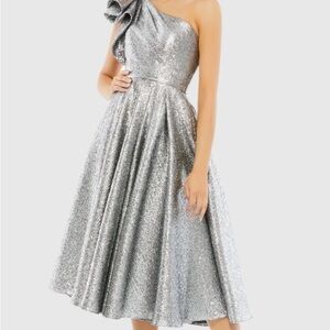 Mac Duggal Silver One Shoulder Bow Midi Dress